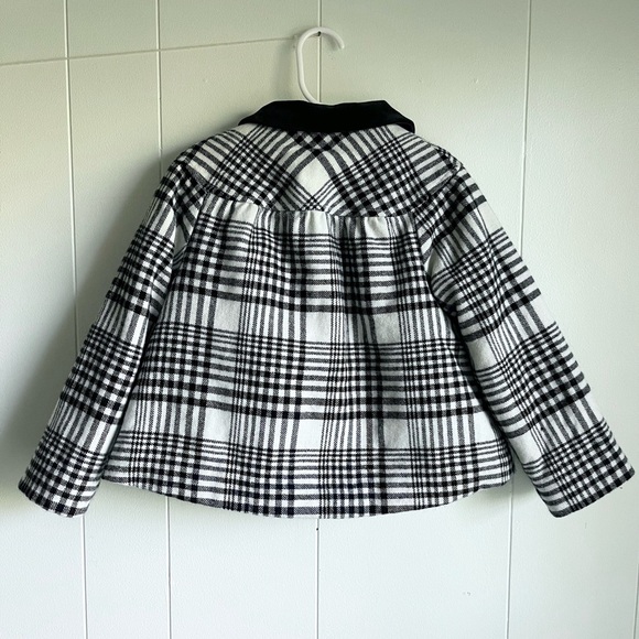 Janie and Jack Black and Cream Wool Plaid Girls Holiday Jacket Pea Coat Sz 4T-5T - Picture 2 of 9